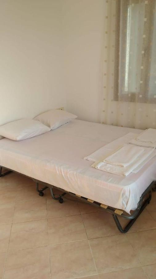 Mullaj Guest House Vlore Ngoại thất bức ảnh